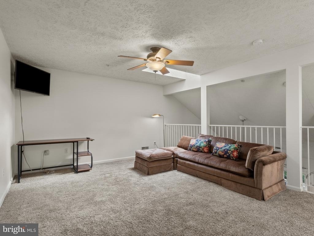 2002 Phillips Terrace - Photo 12