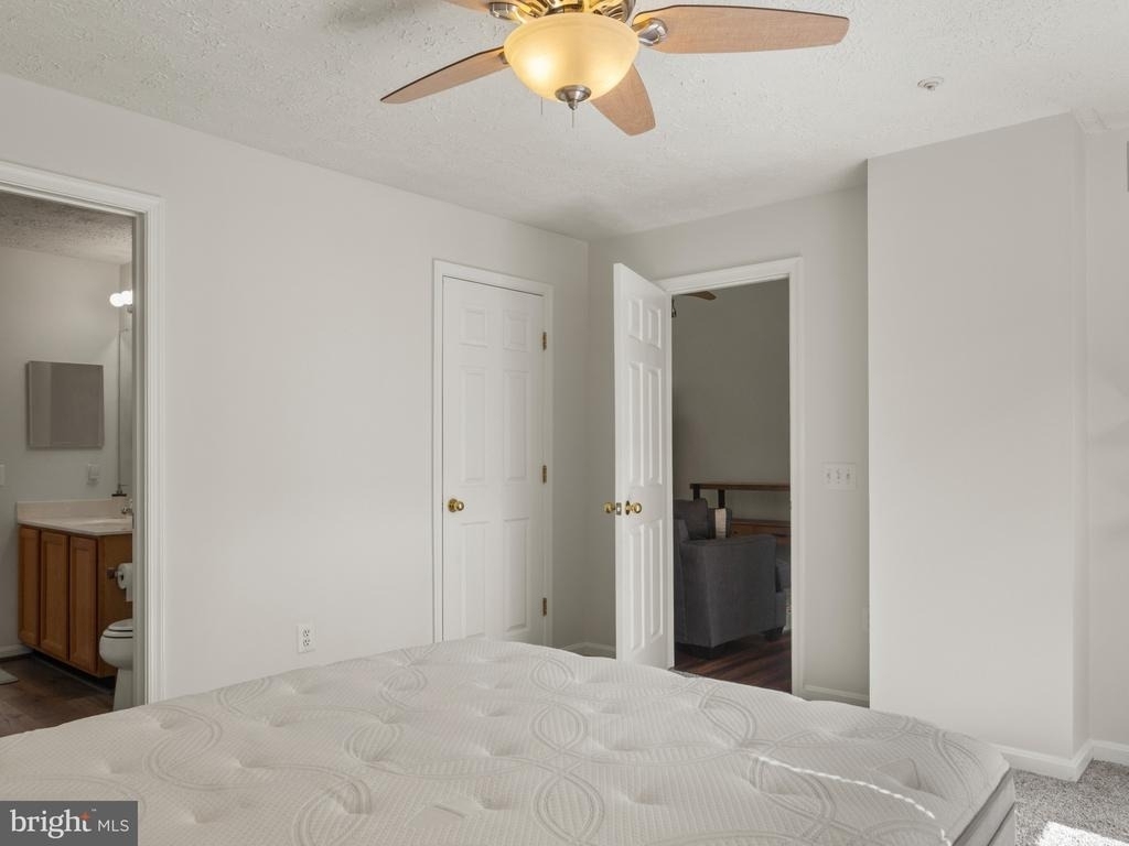 2002 Phillips Terrace - Photo 20