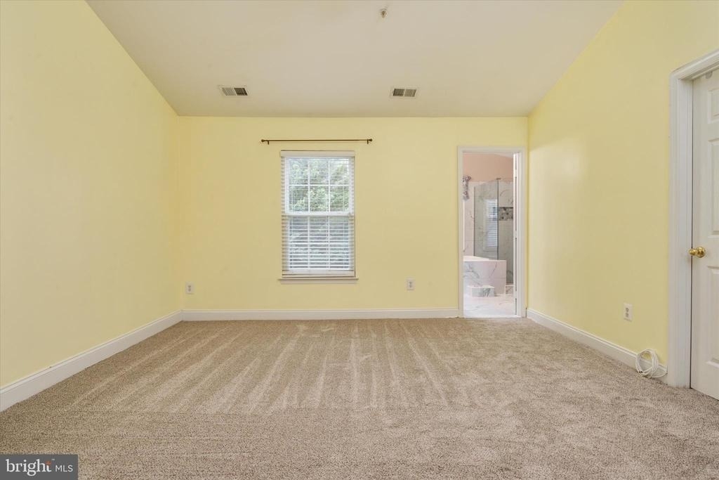 824 Stonehurst Court - Photo 15