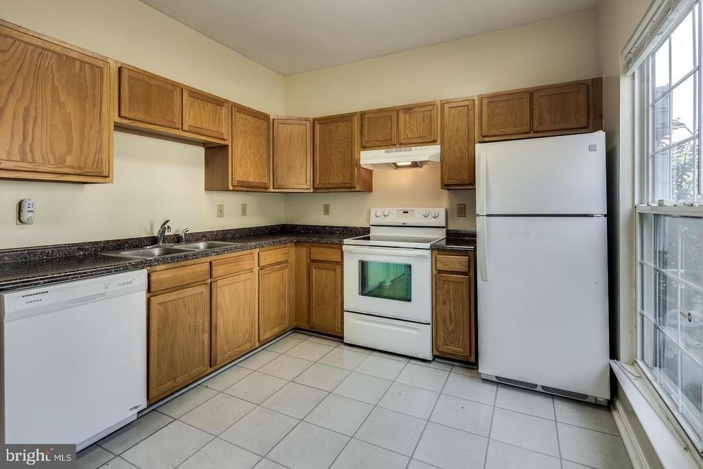 2018 Cooper Point Court - Photo 4