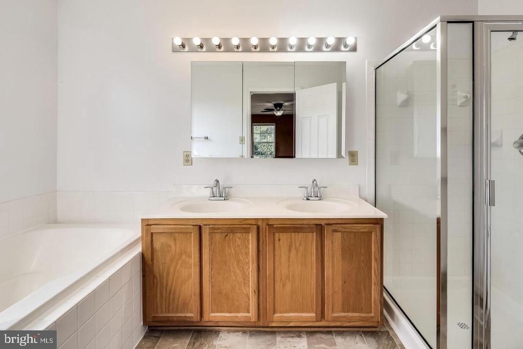 2018 Cooper Point Court - Photo 16