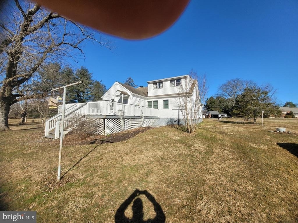 832 Evanson Road - Photo 1