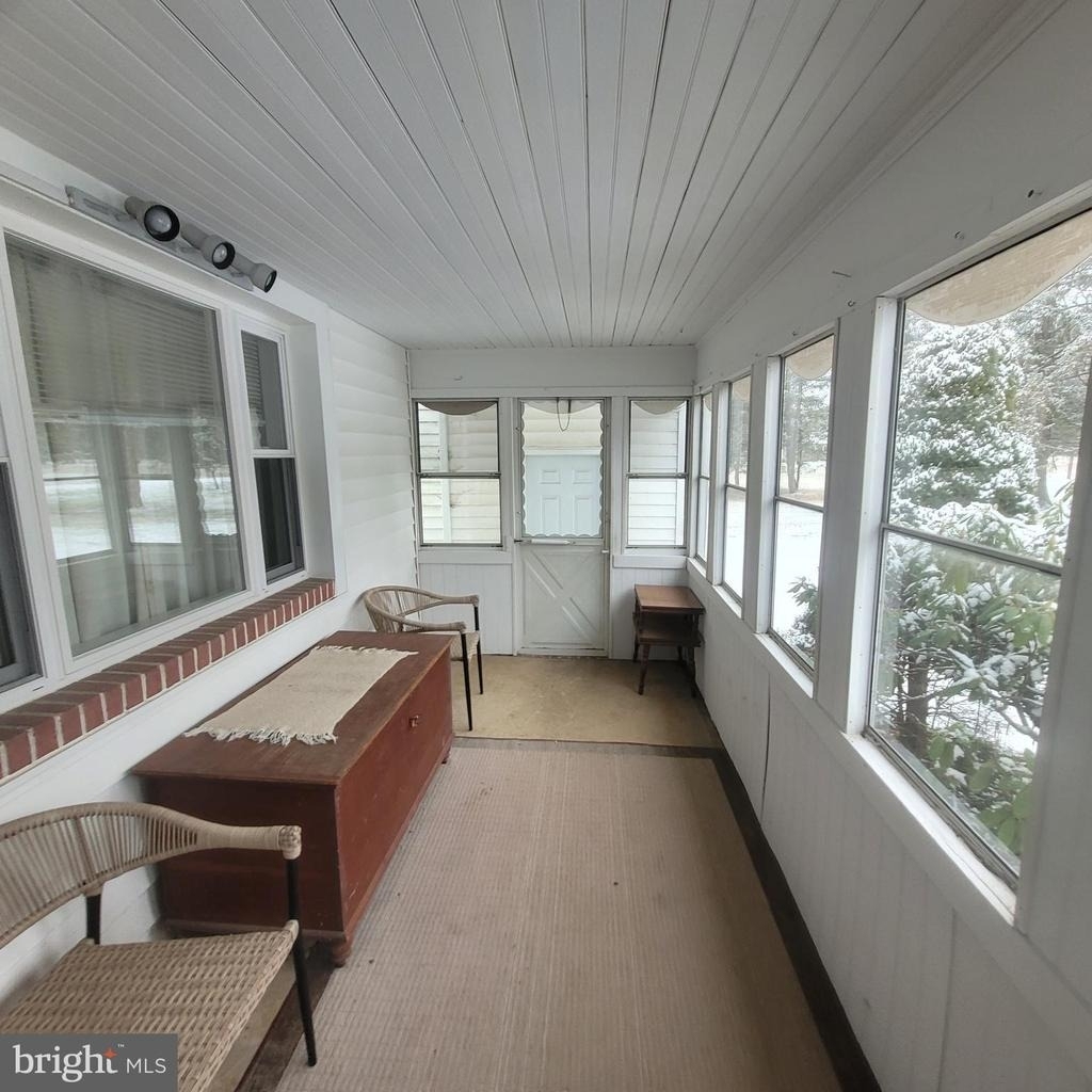 832 Evanson Road - Photo 7