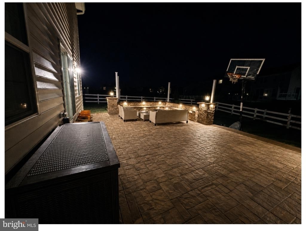 805 Llanelli Drive - Photo 7