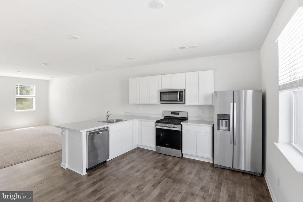 521 Ridgely Boulevard - Photo 8