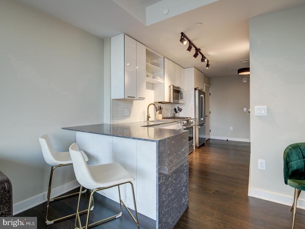 70 N Street Se - Photo 10
