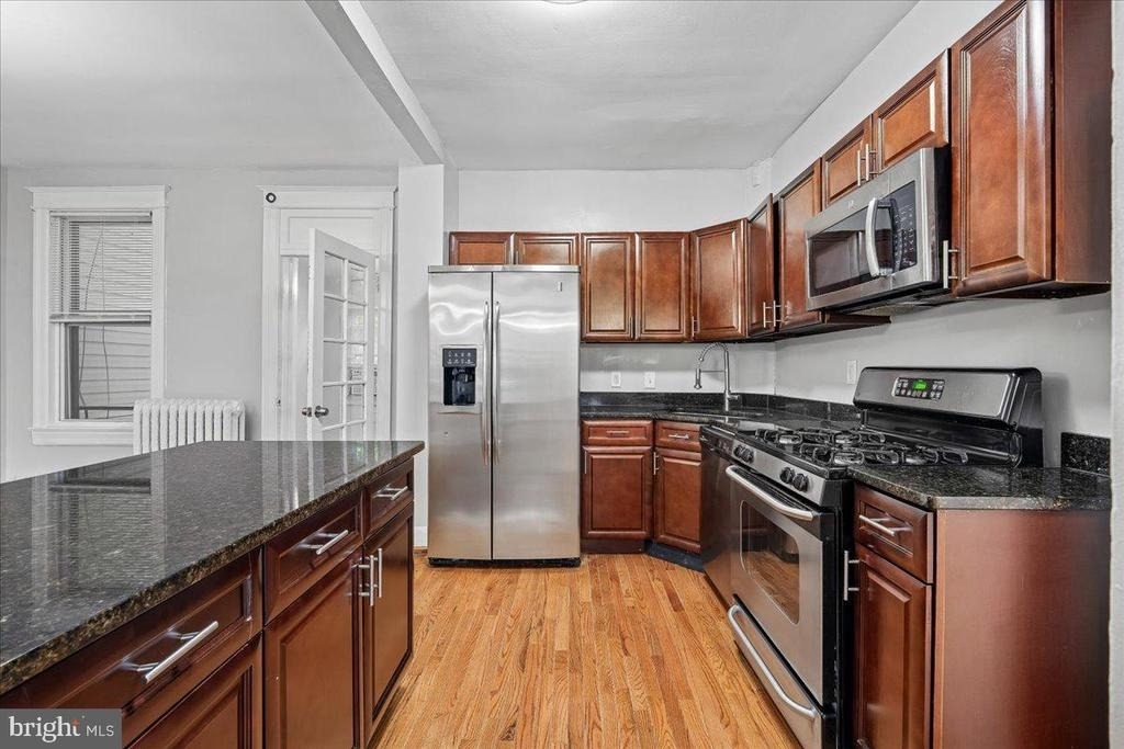 4605 Georgia Avenue Nw - Photo 4