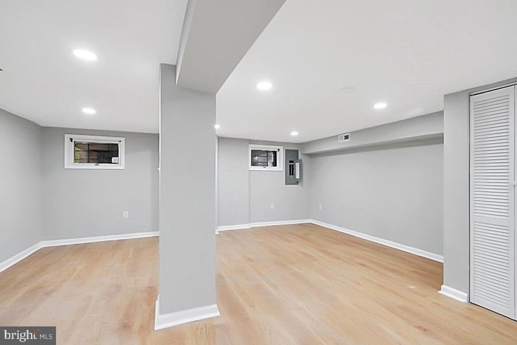 727 Otis Place Nw - Photo 13