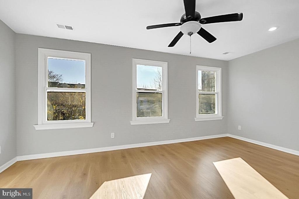 727 Otis Place Nw - Photo 16