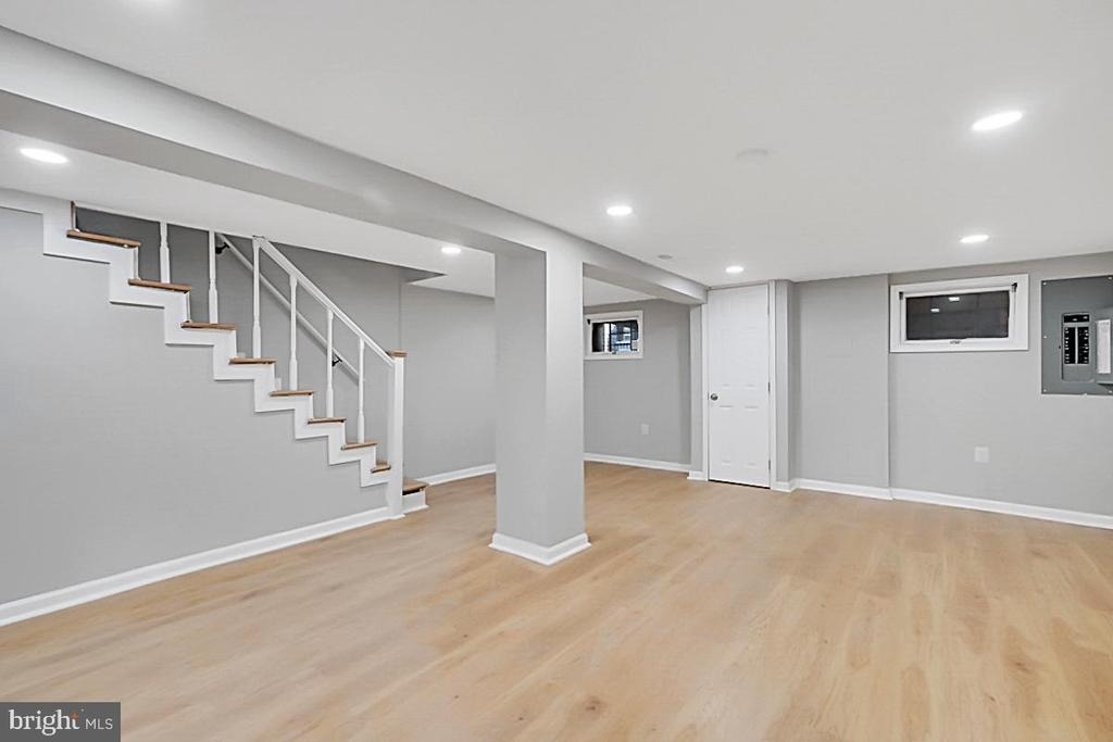 727 Otis Place Nw - Photo 8