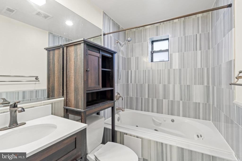 1354 Euclid Street Nw - Photo 19