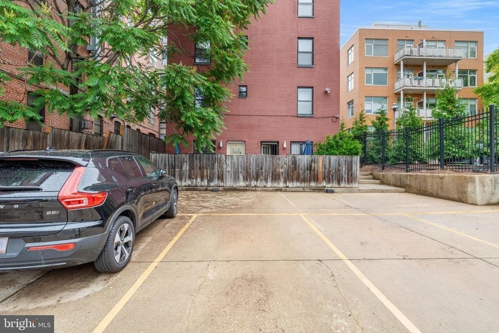 1354 Euclid Street Nw - Photo 25