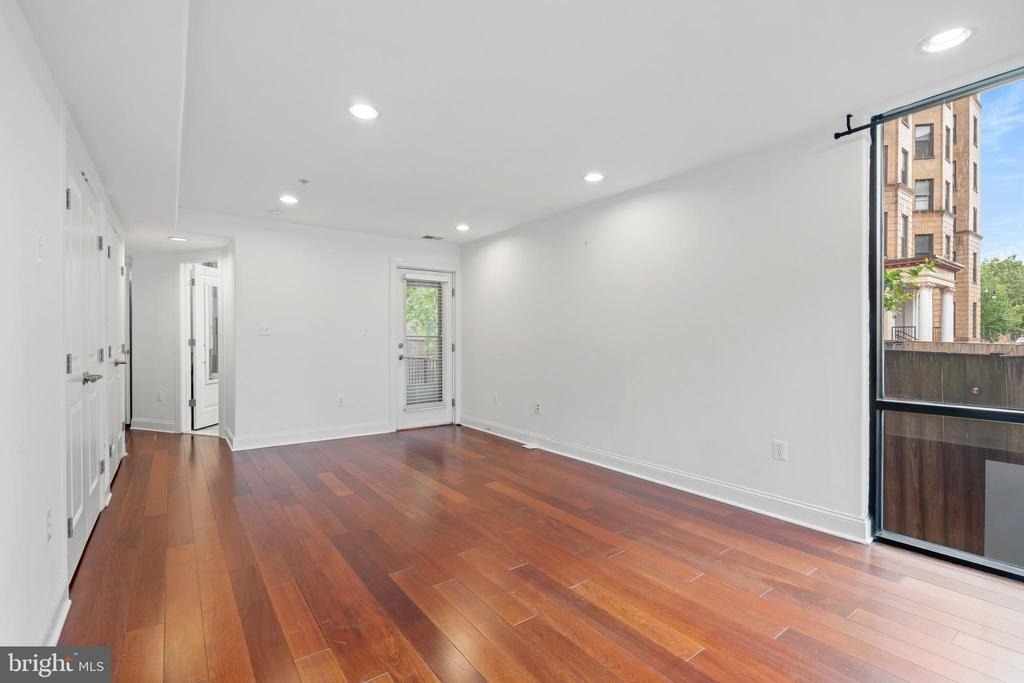 1354 Euclid Street Nw - Photo 13