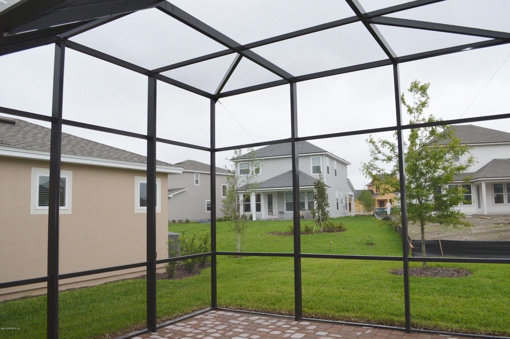 174 Spring Park Avenue - Photo 2