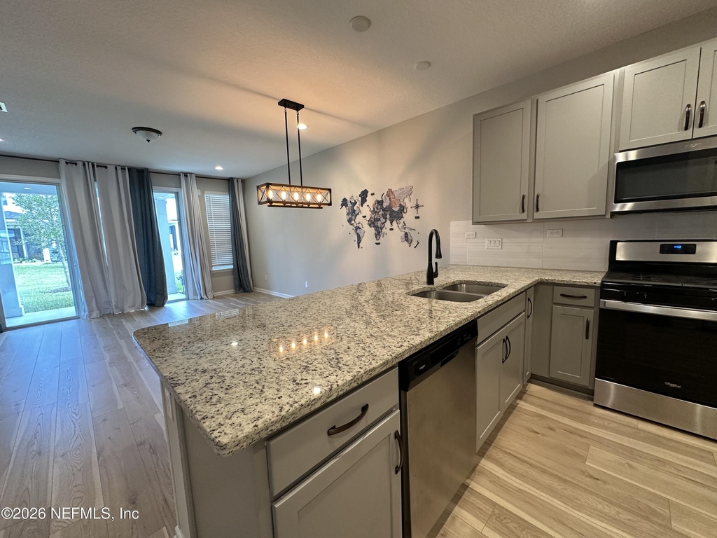 61 Pinebury Lane - Photo 8