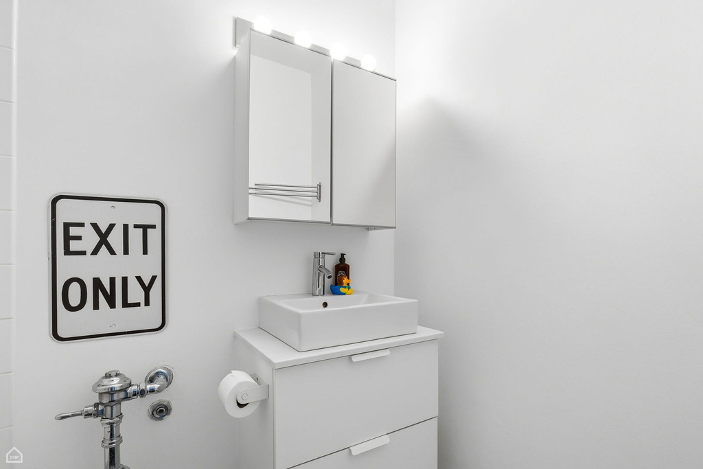 1450 E 55th Place - Photo 11