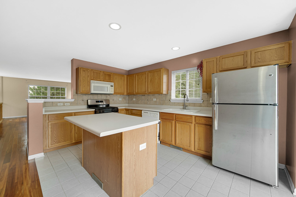 62 E Clare Court - Photo 4
