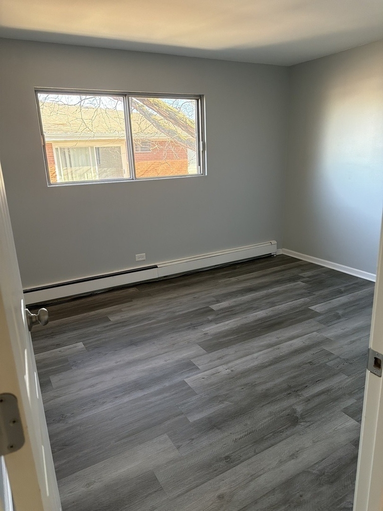 110 W 66th Street - Photo 8