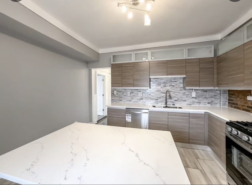 6500 S Rhodes Avenue - Photo 2