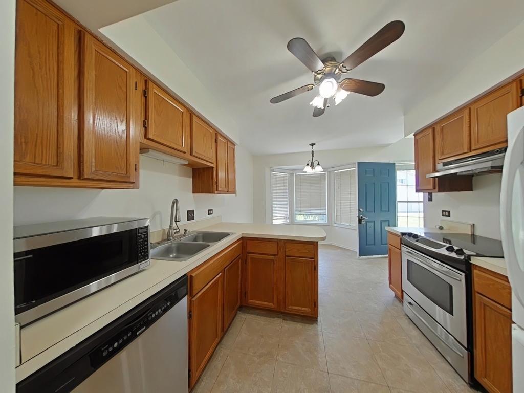 3524 Willowview Court - Photo 3
