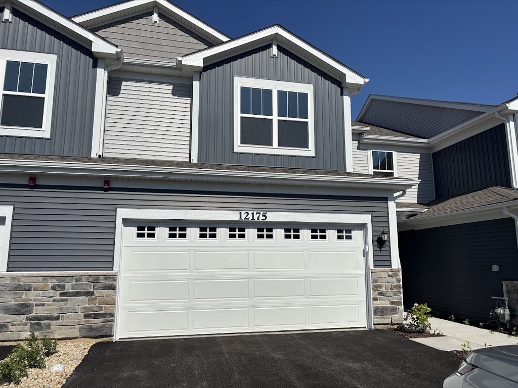12175 Dodwell Street - Photo 0