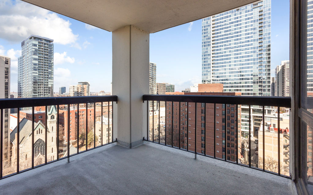 1122 N Clark Street - Photo 13