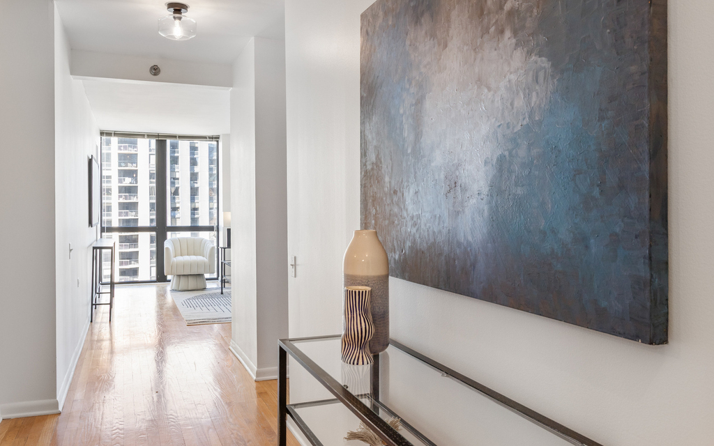 1122 N Clark Street - Photo 5