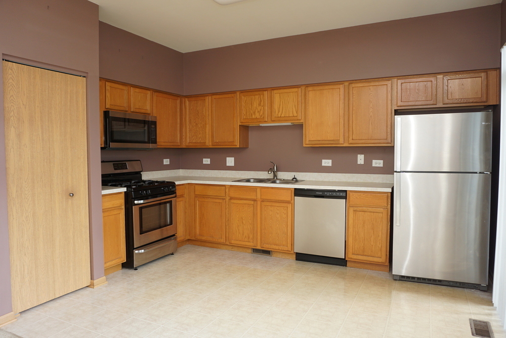 407 Waubonsee Drive - Photo 9