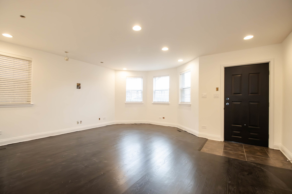 1471 N Larrabee Street - Photo 3