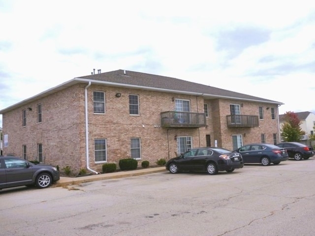 555 Strack Street - Photo 0