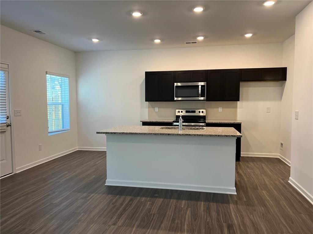 1391 Ben Park Way - Photo 5