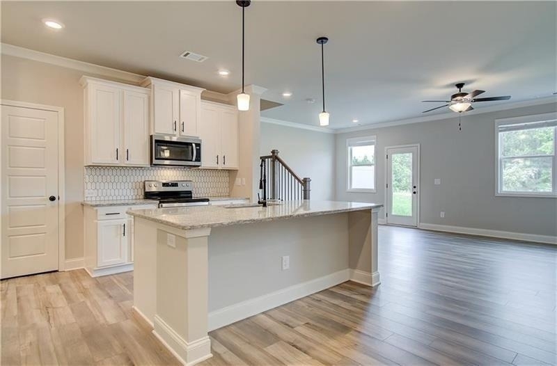 4654 Cypress Landing Way - Photo 2