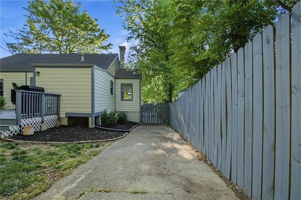 1189 Atlantic Drive Nw - Photo 37
