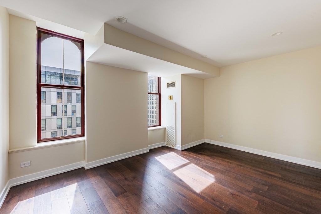 40 E 9th Street - Photo 10