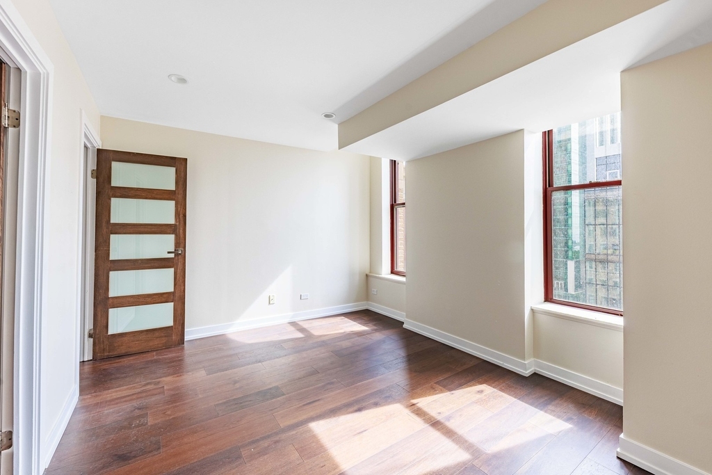 40 E 9th Street - Photo 12