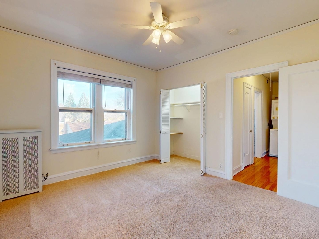 8912 Ewing Avenue - Photo 8