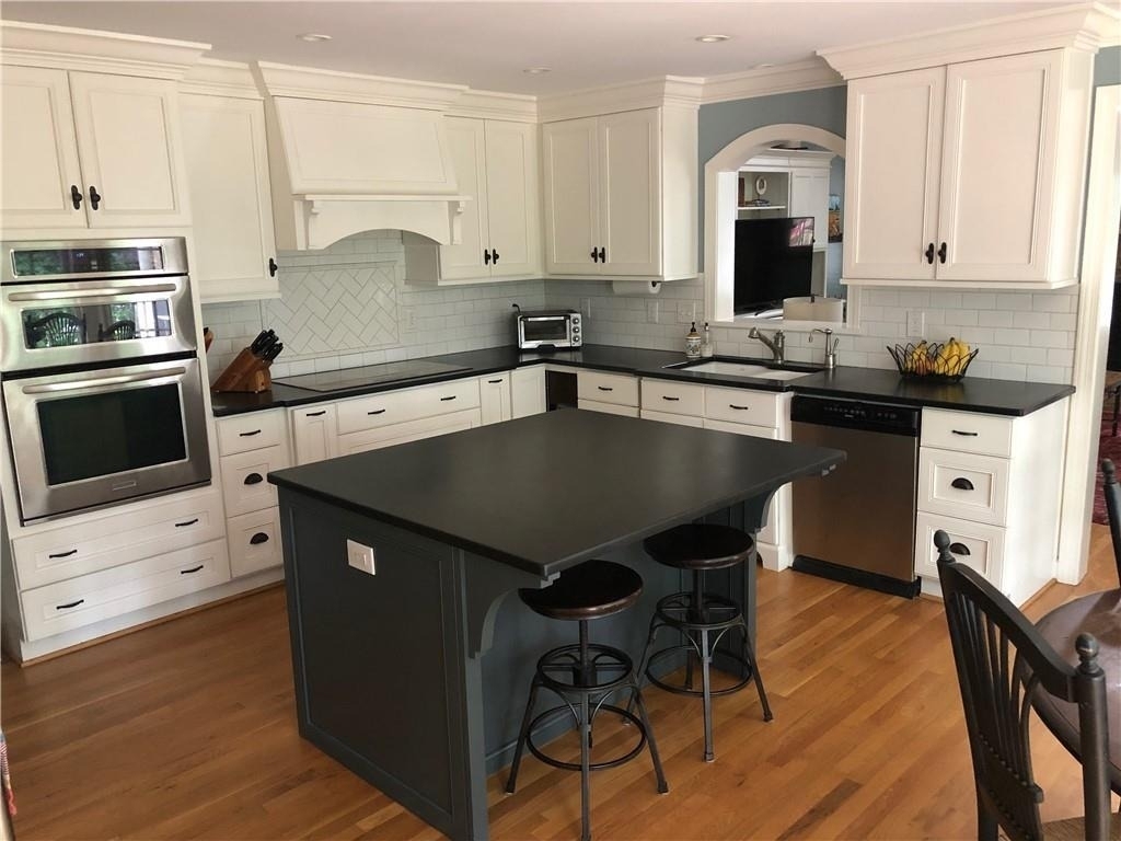 2823 Ridge Valley Road Nw - Photo 3