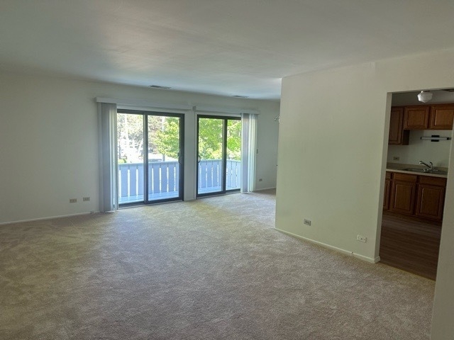 380 Heather Court - Photo 1