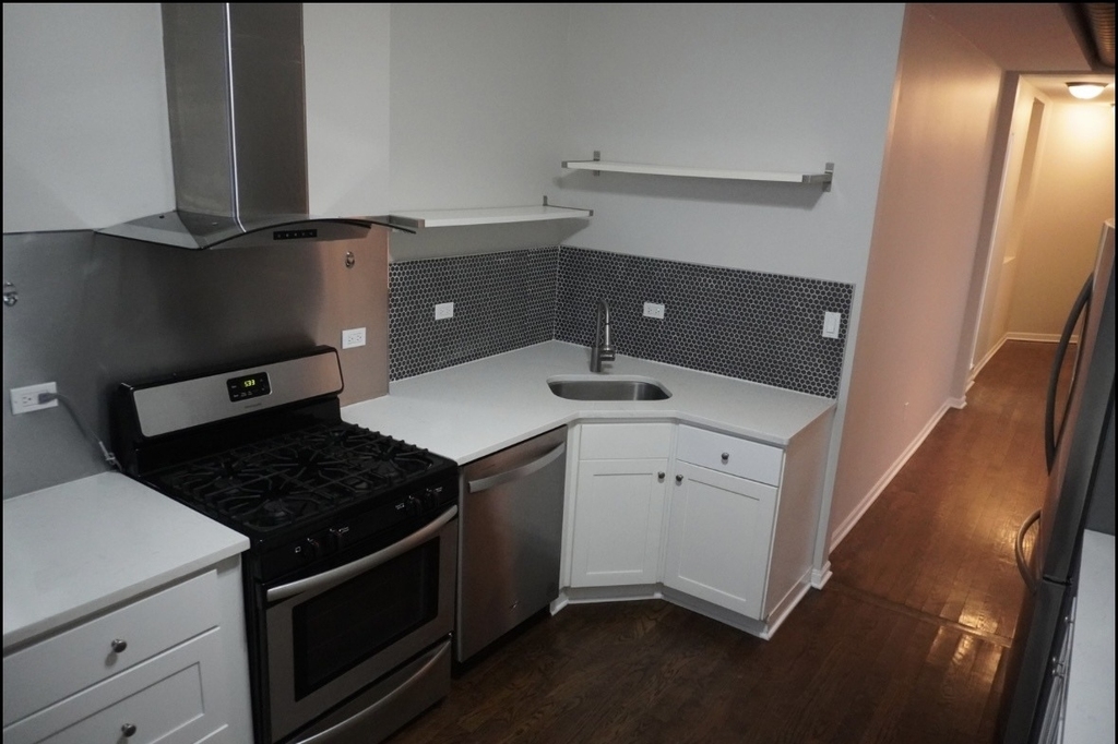 867 E Pershing Road - Photo 4
