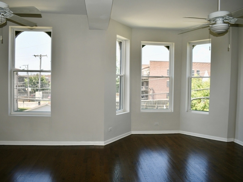 867 E Pershing Road - Photo 2