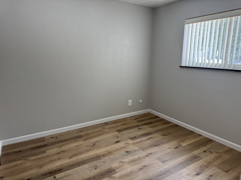 310 30th Ave Court - Photo 8