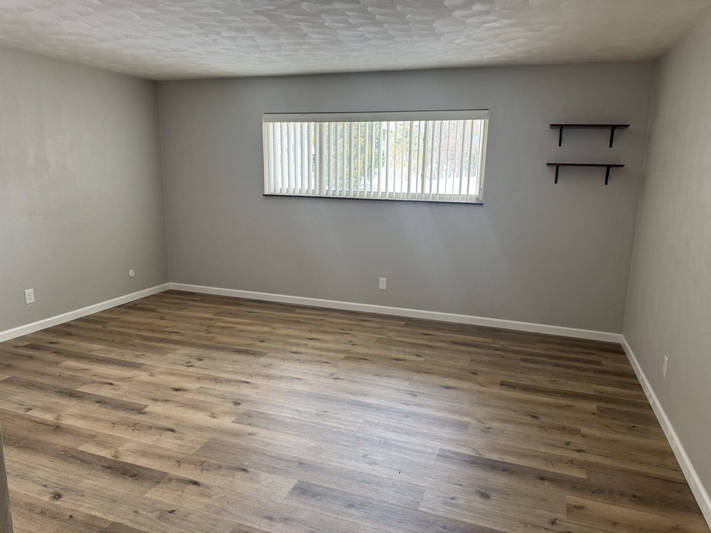 310 30th Ave Court - Photo 1