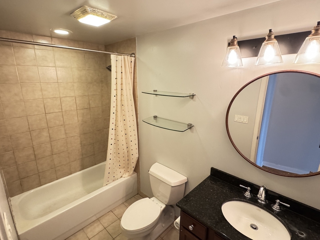 1071 W 15th Street - Photo 9