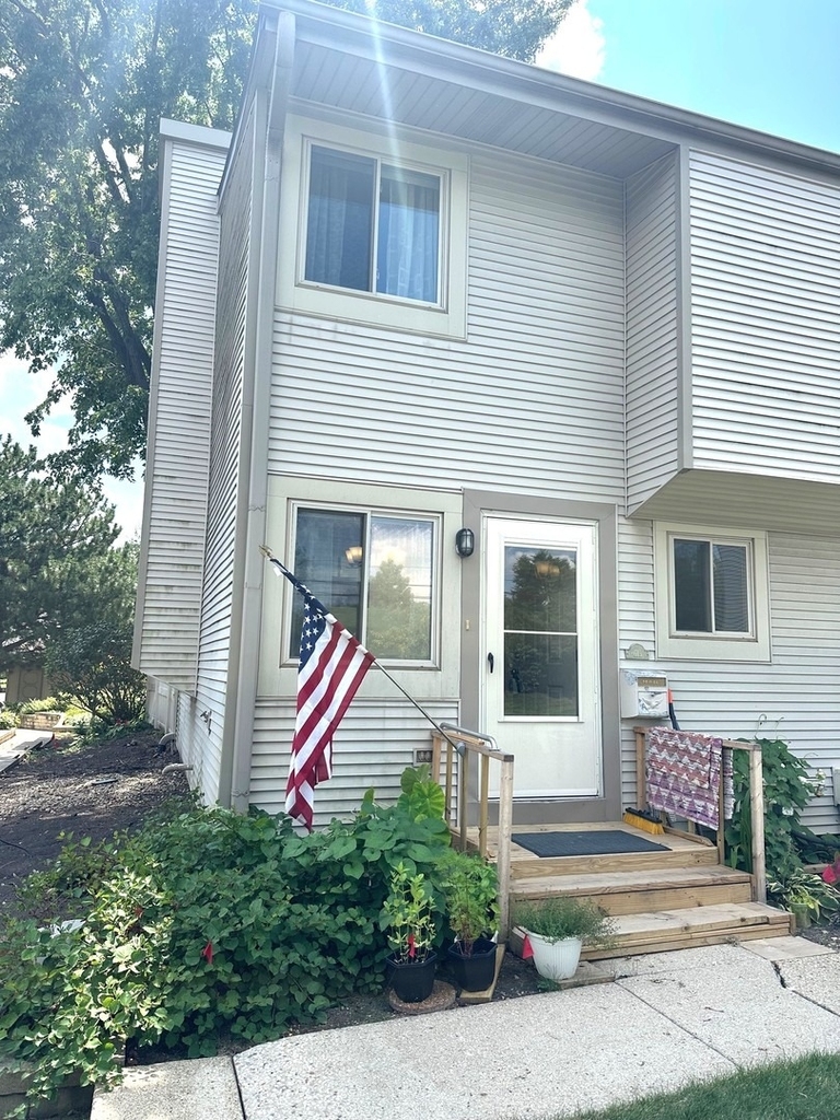 615 Verde Drive - Photo 0