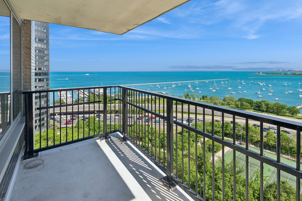 400 E Randolph Street - Photo 0