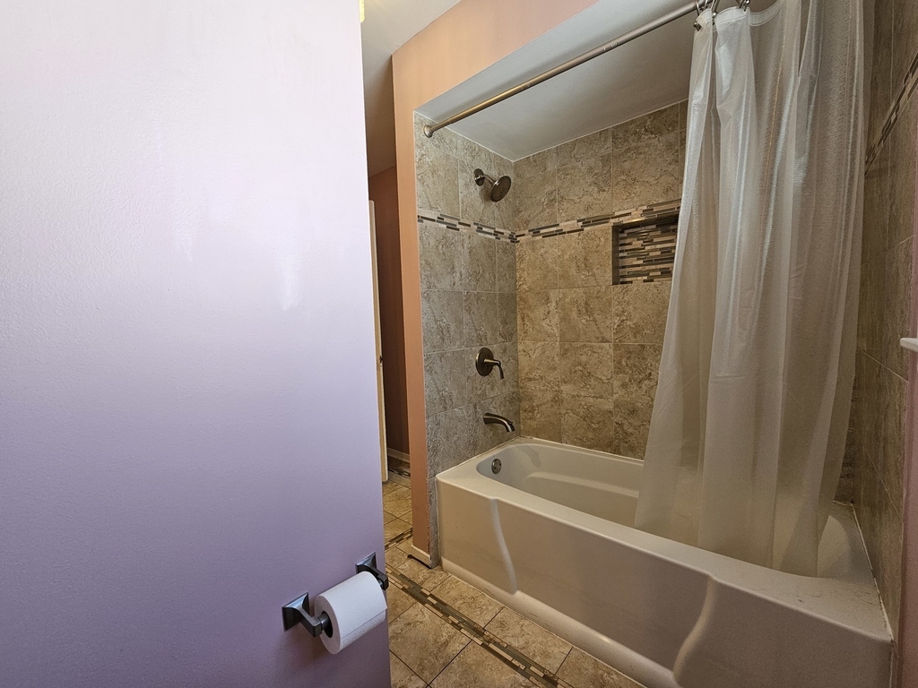 9924 Crawford Avenue - Photo 10