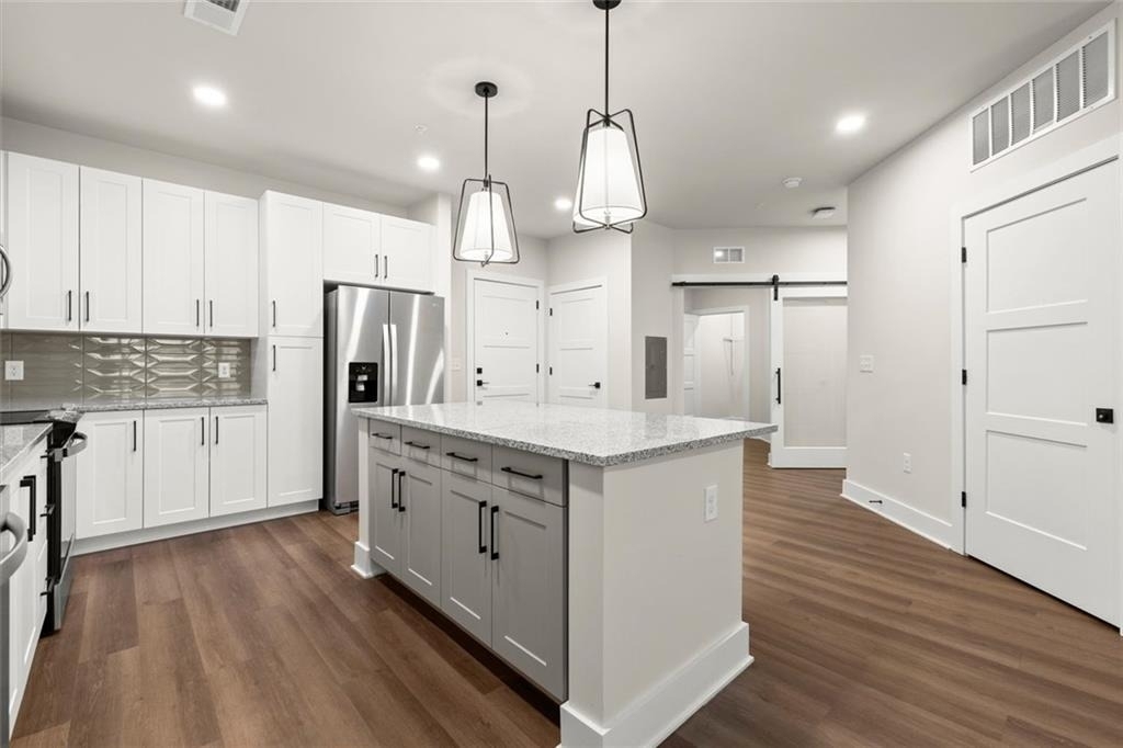 2648 Sandy Plains Road - Photo 3