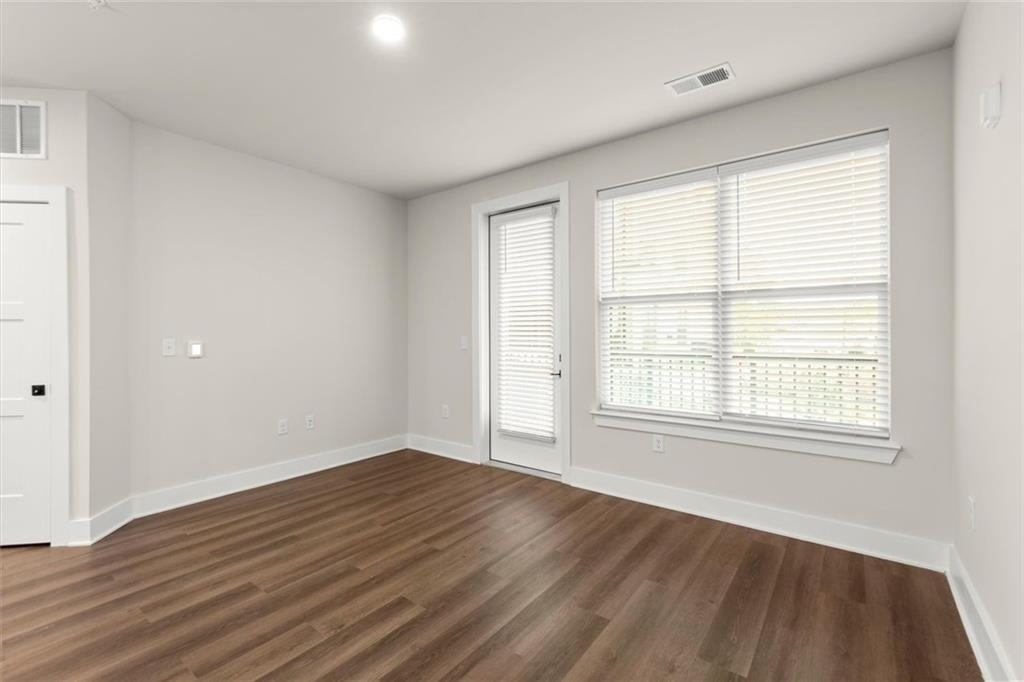2648 Sandy Plains Road - Photo 6