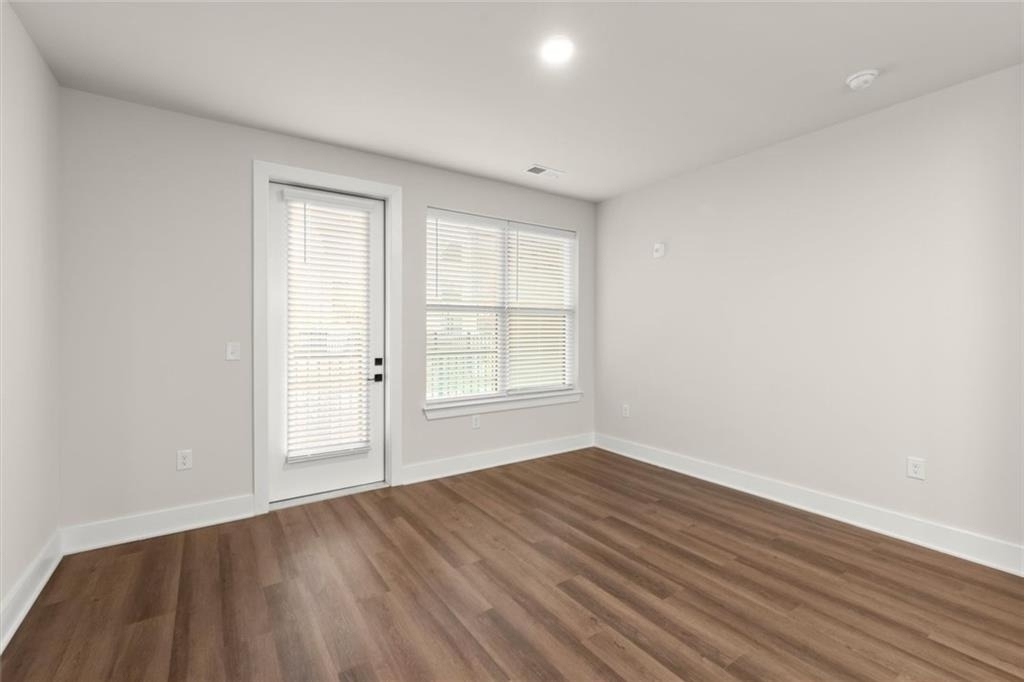 2648 Sandy Plains Road - Photo 9