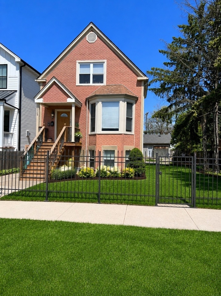 5328 W Leland Avenue - Photo 0